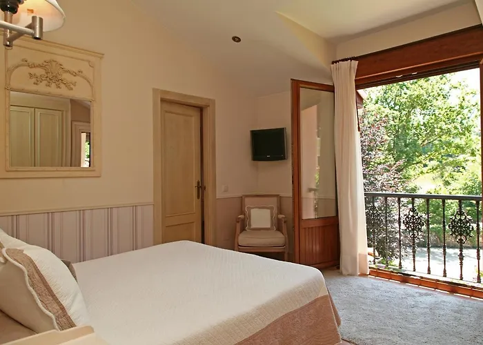 Rural Arpa De Hierba Hotel