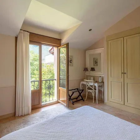 Hotel Rural Arpa De Hierba Llanes