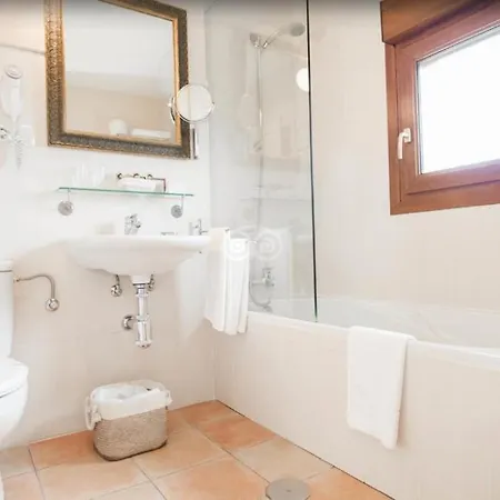 Hotel Rural Arpa De Hierba 3*